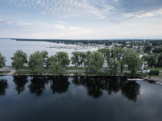Fluffy Clouds in a Bright Blue Sky: Peaceful and Calm