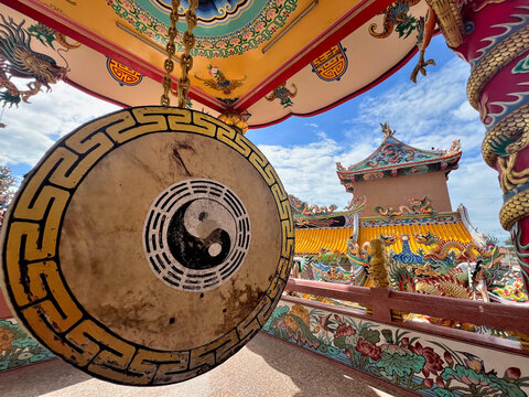 Wihan Thep Sathit Phra Kitti Chaloem or Nacha Sa Thai Chue Shrine is the most famous landmark in Chonburi, Thailand
