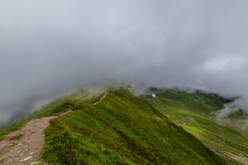 Misty Mountain Trail: Adventurous Hike in the Zillertal