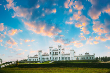 Obraz premium Kosava, Belarus. Summer Sun Shine Above Kosava Castle. Puslowski Palace Castle. Ruined Castellated Palace In Gothic Revival Style. Landmark And Heritage