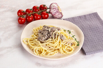 Pasta Carbonara with beef bacon