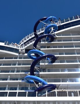 Norwegian Cruise Line Viva twisted watersides