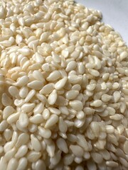 white sesame seeds