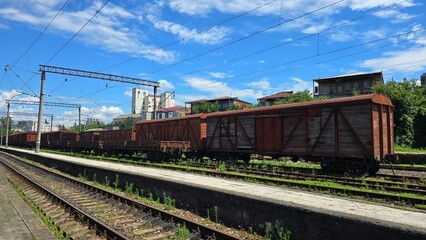 Obraz premium train on railway in kutaisi