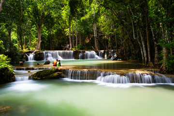 Naklejka premium Huai Mae Khamin Waterfall (2nd floor)