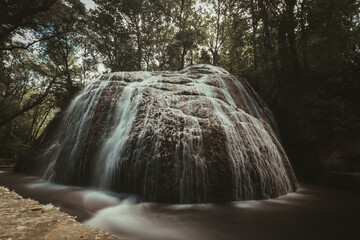 cascada del parque natural monasterio de piedra aragon zaragoza