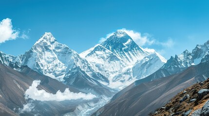 Obraz premium Majestic View of Mount Everest and Surrounding Peaks in Nepal