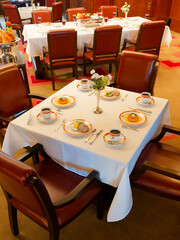 オシャレなレストランのイメージ写真