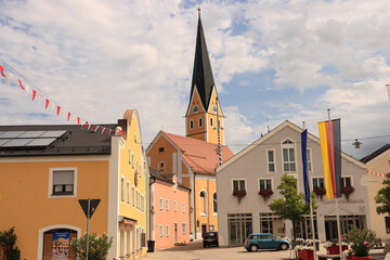 Dietfurt an der Altmühl; Ortskern mit Stadtpfarrkirche