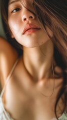 マッチングアプリ用ポートレート - 自然光の中の美しい女性