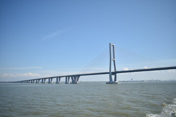 Obraz premium Suramadu Bridge which connects Java Island and Madura Island. This bridge is very famous. 