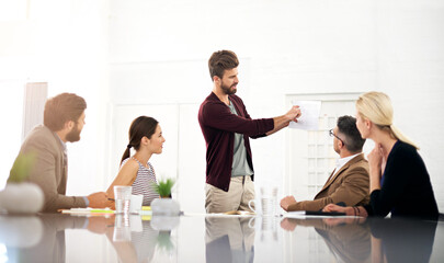 Obraz premium Businessman, coach and whiteboard with team for meeting, presentation or collaboration at office. Man or speaker talking to group of employees for company proposal, planning or ideas at conference