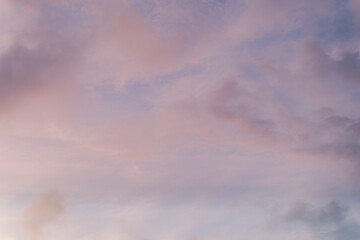 Obraz premium scene romantic sunset at Karon beach. abstract nature background..Sunset with bright color light rays and other atmospheric effects..Gradient color.cloudscape background in Phuket Thailand.