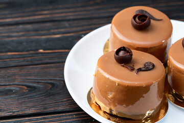 Caramel chocolate cake
