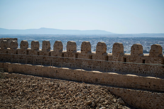 Les remparts du fort de k&eacute;libia