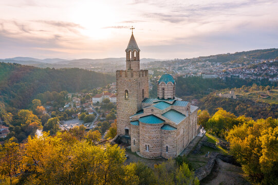 Aerial view of the historic Tzarevetz fortress in Veliko Tarnovo, Bulgaria