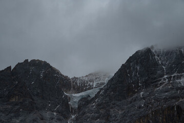 Inagi Aden Mountain