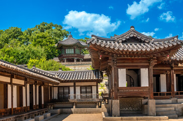 Fototapeta premium Partially reconstructed ruins of the Changdeokgung Palace, Seoul, South Korea