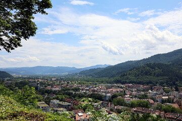 Fototapeta premium Der Osten von Freiburg und das Dreisamtal im Sommer
