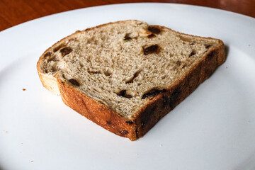 slice of raisin bread