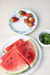 fruit salad with mint