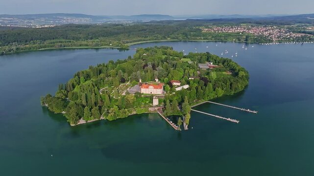The island of Mainau in Lake Constance with the jetty and the baroque Mainau Castle, built between 1739 and 1746, aerial view, district of Constance, Baden-W&uuml;rttemberg, Germany, Europe