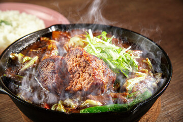 野菜たっぷりの美味しいハンバーグ