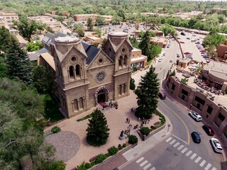 Fototapeta premium The Cathedral Basilica of St. Francis of Assisi in downtown Santa Fe, New Mexico, United States Of America.