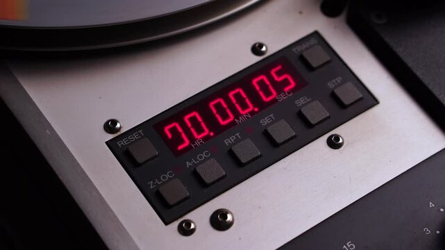 Time Counter on Vintage Reel to Reel Audio Tape Recorder, Starting Playback or Recording From Zero