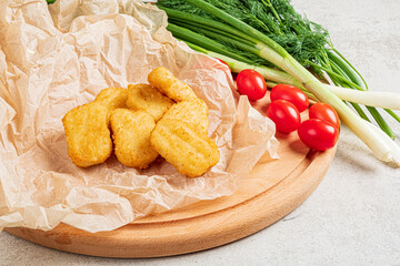 chicken nuggets with fresh vegetables