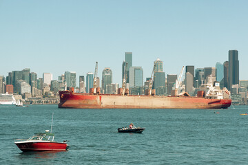 Fototapeta premium city harbor with ship