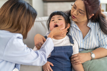 Portrait of smiling caring asian doctor service help support discussing and consulting taking care with small girl patient, child health, kid sick, medicine, medical checkup. children healthcare 