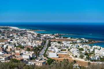 Vue sur la ville de K&eacute;libia en Tunisie