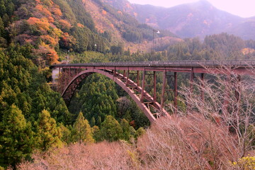 愛媛県四国中央市　赤い橋梁　藤原大橋