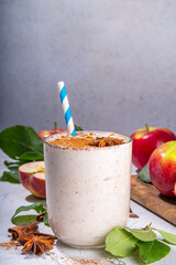 Apple pie smoothie