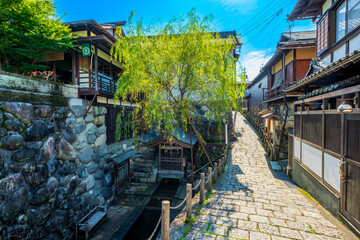 岐阜県　郡上八幡の町並み　宗祇水
