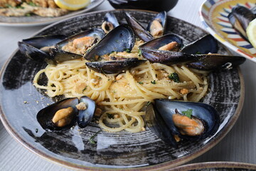 piatti di mare e terra italiani