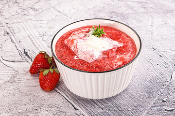 Strawberry soup with strachatella cheese