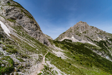 Mountain tour to the Vorderer Drachenkopf in the Mieminger mountains in Ehrwald