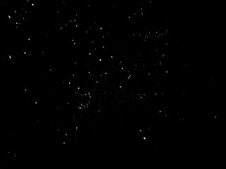 Fundo preto grunge, com riscos e rabiscos. Fundo abstrato com detalhes e efeito grunge. Textura em fundo preto vintage.