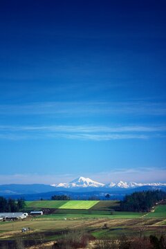 Saanich Peninsula With Guld Islands And Mt. Baker Background