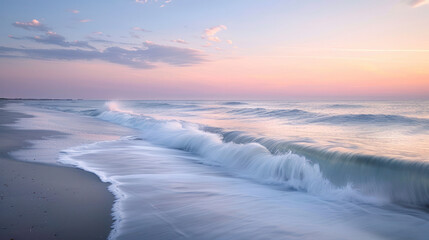 Obraz premium Peaceful Ocean Waves at Sunrise