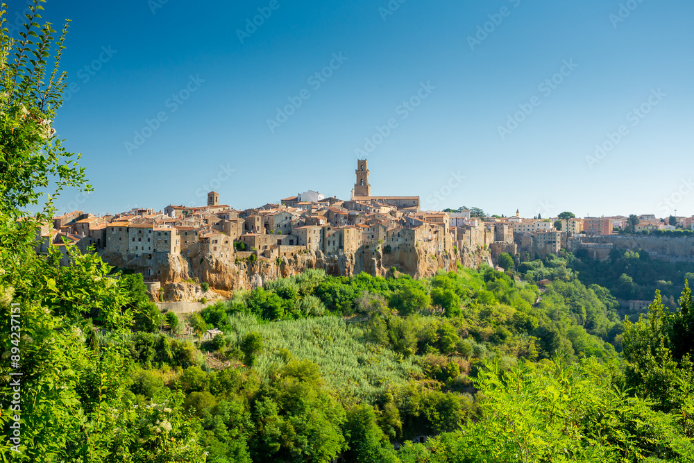 Poster pitigliano, italy. panoramic view of the old town