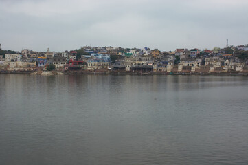Naklejka premium Pushkar Lake, pilgrimage site for Hindus and Sikhs, Ajmer, Rajasthan, India