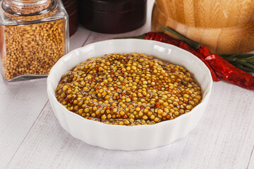 Spicy mustard sauce with seeds