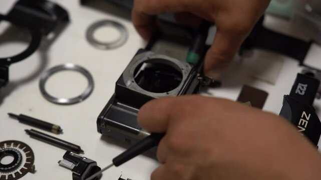 parts of an old camera