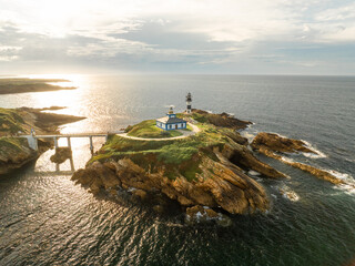Faro de Isla Pancha en Ribadeo Lugo Galicia © Fotos ZonaFreeDrone
