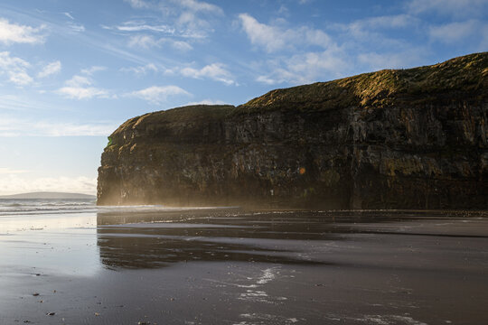 coastal beach view of the ocean in Ireland