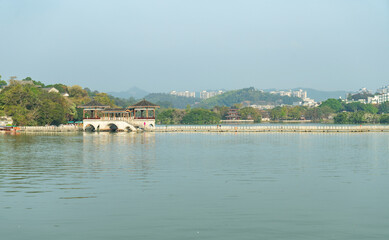 Naklejka premium Huizhou West Lake Jiuqu Bridge, Huizhou, Guangdong Province, China