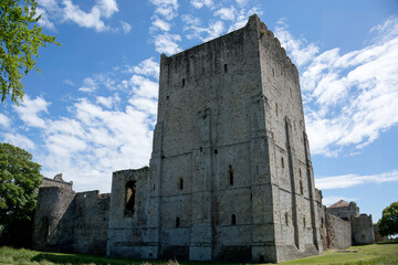 Obraz premium originally built in the late 3rd century Portchester Castle Hampshire England is the most impressive and best preserved of the Saxon shore forts